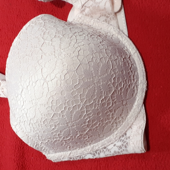 JESSICA SIMPSON BRA. - Picture 2 of 4